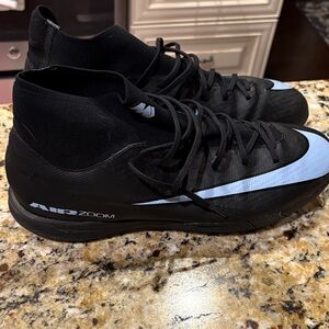 Nike Air Zoom Men's Black and Blue Athletic Shoes